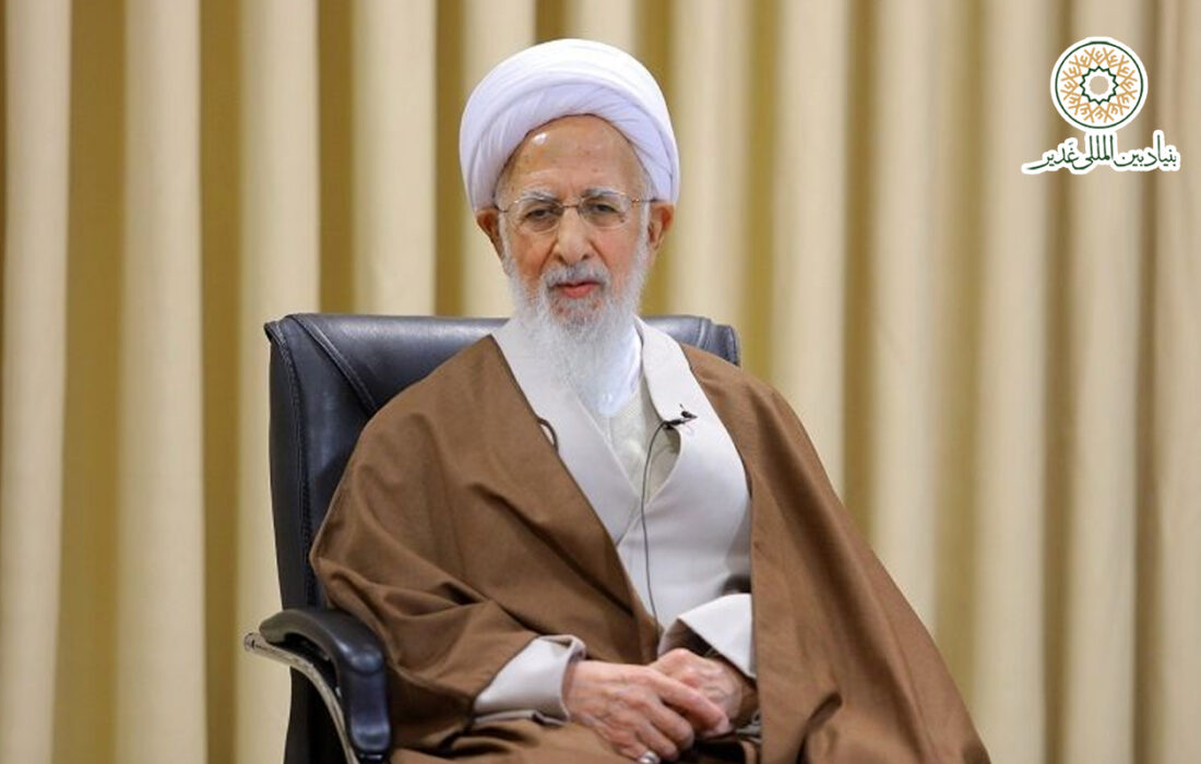 آیتالله جوادی آملی: پرچم «لا اله الا الله» امروز به دست شماست.