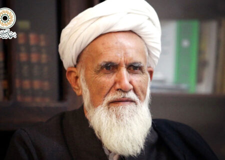 آیت الله حائری شیرازی: ترامپ، یزید است